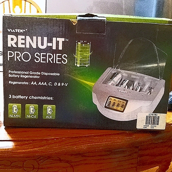 Renu-It Pro Series Disposable Battery Regenerator - Picture 1 of 5